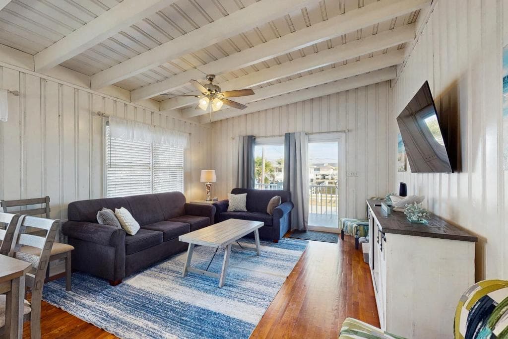 Main indoor living room with seating
