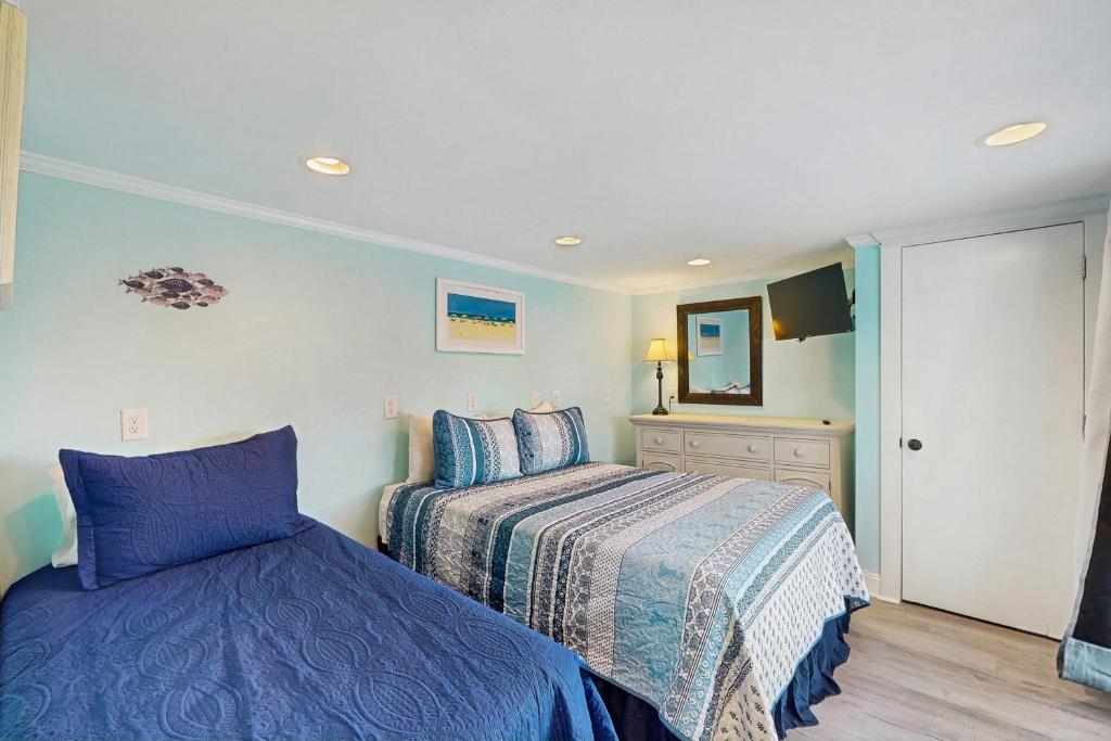 Bedroom lower level 2